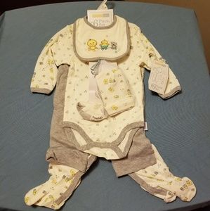 New 6 piece Vitamins baby set | size 9M